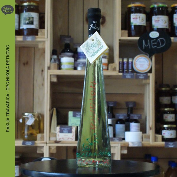 rakija_travarica_pet_RFVxG